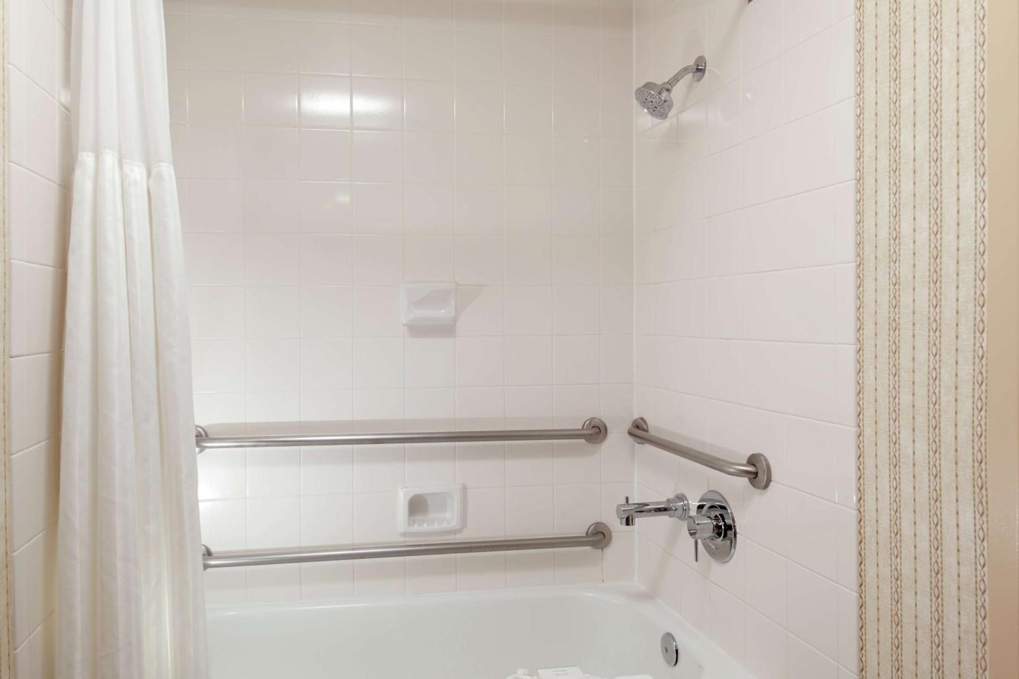 Hilton Garden Inn Charlotte North Extérieur photo