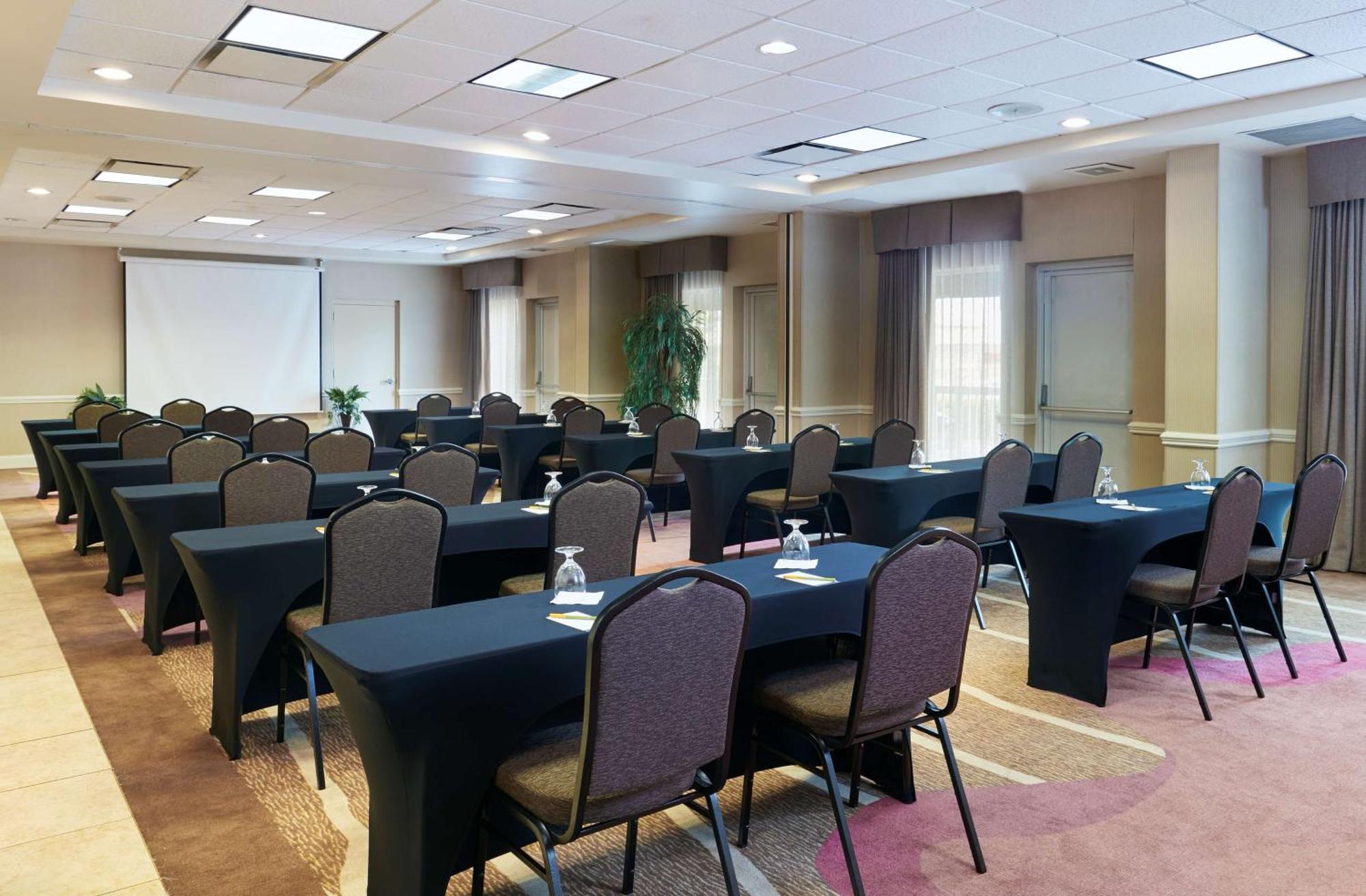 Hilton Garden Inn Charlotte North Extérieur photo