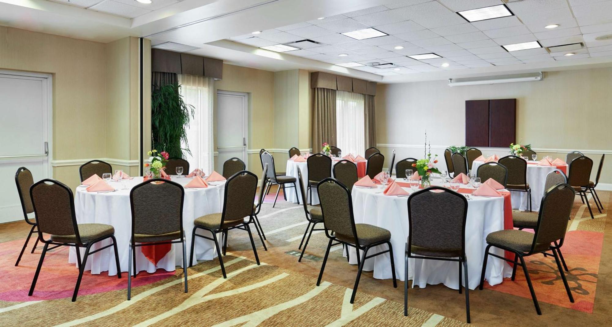 Hilton Garden Inn Charlotte North Extérieur photo