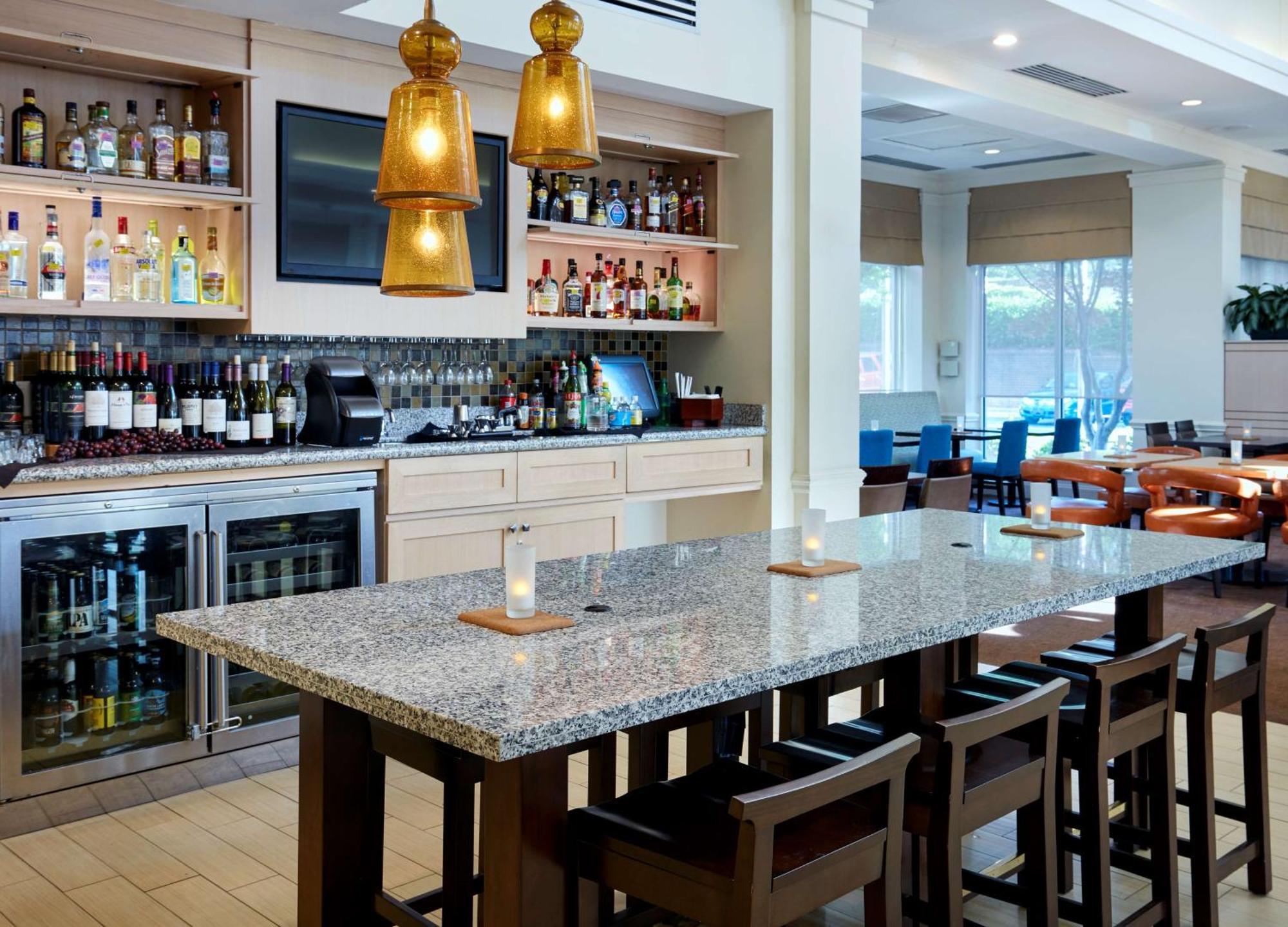 Hilton Garden Inn Charlotte North Extérieur photo