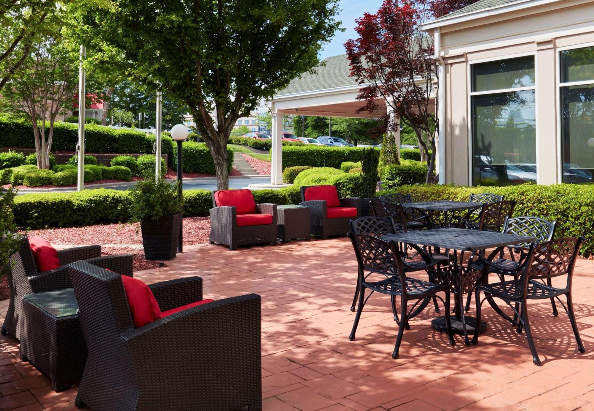 Hilton Garden Inn Charlotte North Extérieur photo
